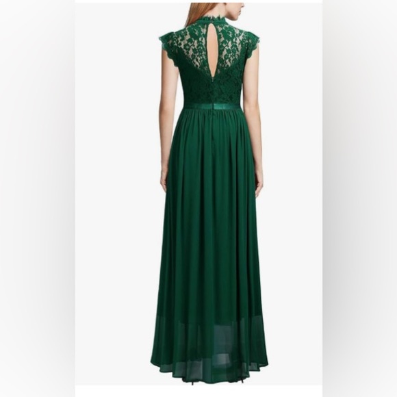 Emerald green lace evening gown - Picture 2 of 4